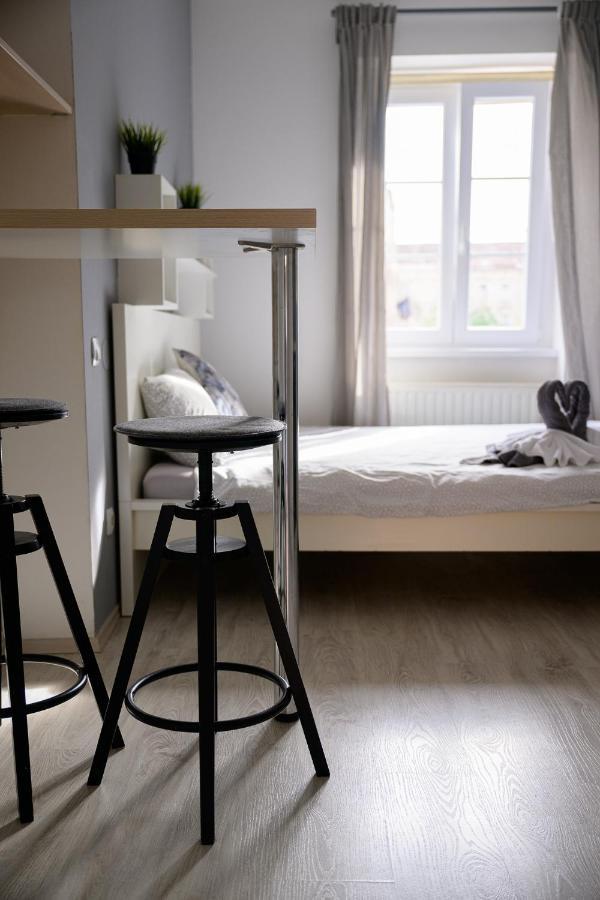 Euro Square Studios Zagreb Extérieur photo