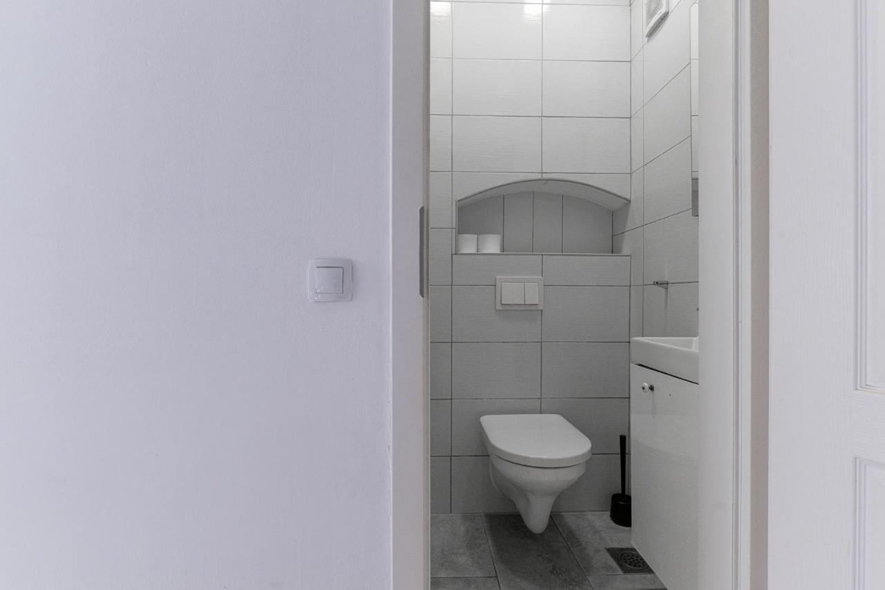 Euro Square Studios Zagreb Extérieur photo