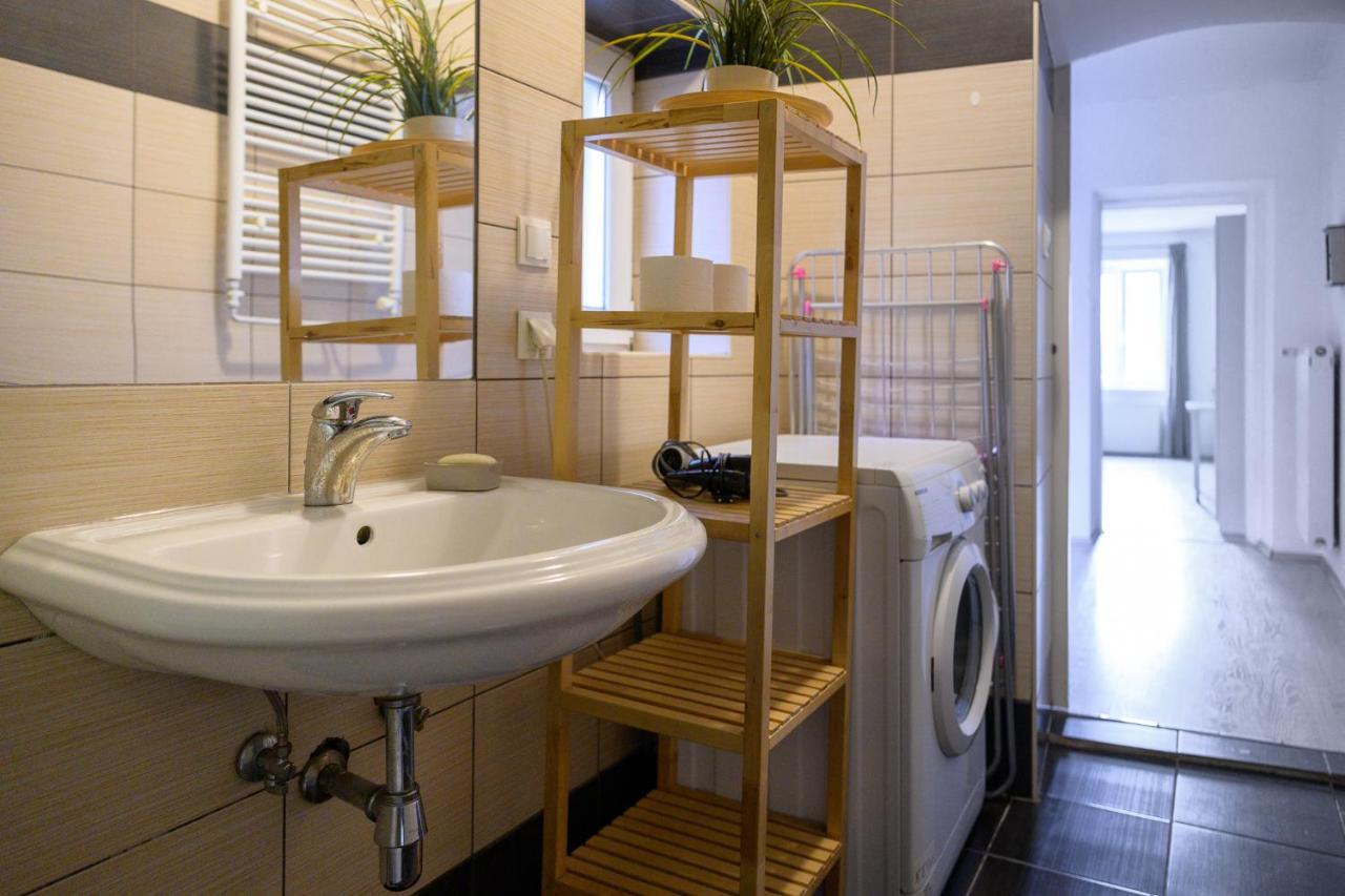 Euro Square Studios Zagreb Extérieur photo