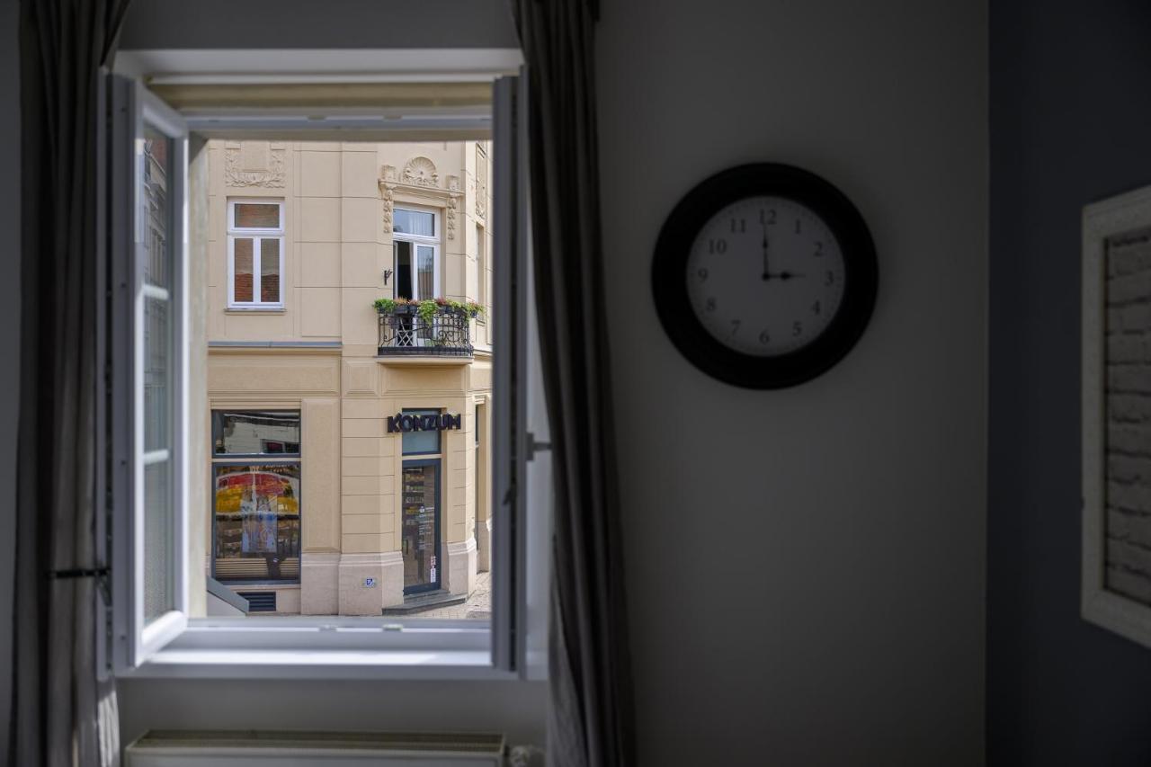 Euro Square Studios Zagreb Extérieur photo